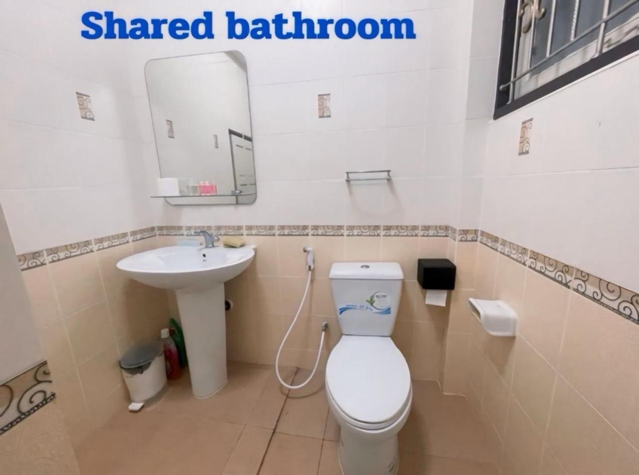 2B Cozy Hostel ตรัง Екстериор снимка